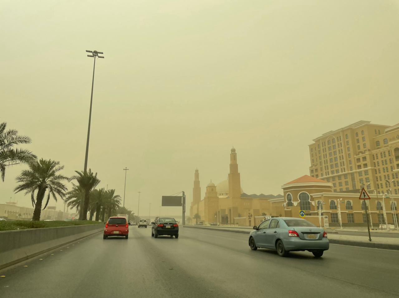 طقس الرياض غير مستقر غدًا.. أتربة مثارة ورياح