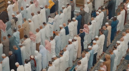 لقطات من صلاة التهجد بالمسجد الحرام ليلة 29 رمضان